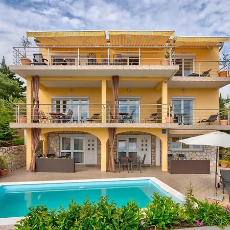 1 Bedroom Awesome In Dramalj