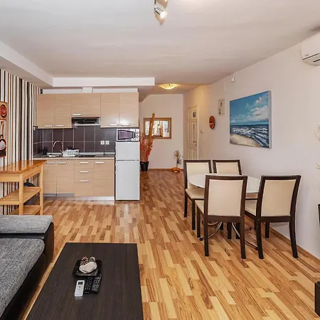 1 Bedroom Awesome In