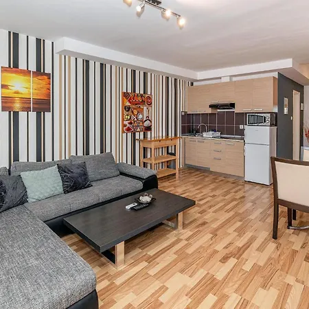 1 Bedroom Awesome In *